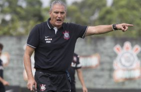 Durante o treino desta manh no CT Joaquim Grava, no Parque Ecolgico do Tiete. O prximo jogo da equipe ser amanh, sbado, dia 07/12, contra o Nautico/PE, na Arena Pernambuco, vlido pela 38 rodada do Campeonato Brasileiro de 2013