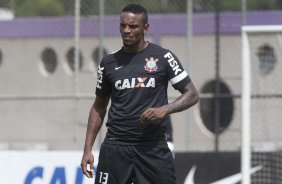 Durante o treino desta manh no CT Joaquim Grava, no Parque Ecolgico do Tiete. O prximo jogo da equipe ser amanh, sbado, dia 07/12, contra o Nautico/PE, na Arena Pernambuco, vlido pela 38 rodada do Campeonato Brasileiro de 2013