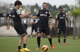 Durante o treino desta manh no CT Joaquim Grava, no Parque Ecolgico do Tiete. O prximo jogo da equipe ser amanh, sbado, dia 07/12, contra o Nautico/PE, na Arena Pernambuco, vlido pela 38 rodada do Campeonato Brasileiro de 2013