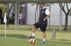 Durante o treino desta manh no CT Joaquim Grava, no Parque Ecolgico do Tiete. O prximo jogo da equipe ser amanh, sbado, dia 07/12, contra o Nautico/PE, na Arena Pernambuco, vlido pela 38 rodada do Campeonato Brasileiro de 2013