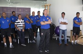 O técnico Mano Menezes e apresentado ao elenco na reapresentacao do time do Corinthians para o ano de 2014