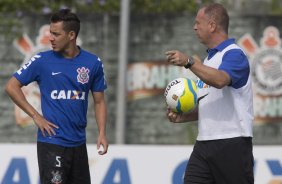 Durante o treino desta manh no CT Joaquim Grava, zona leste de So Paulo. O prximo jogo da equipe ser dia 19/01, contra a Portuguesa, no estdio do Caninde, jogo vlido pela primeira rodada do Campeonato Paulista 2014