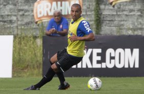 Durante o treino desta manh no CT Joaquim Grava, zona leste de So Paulo. O prximo jogo da equipe ser dia 19/01, contra a Portuguesa, no estdio do Caninde, jogo vlido pela primeira rodada do Campeonato Paulista 2014