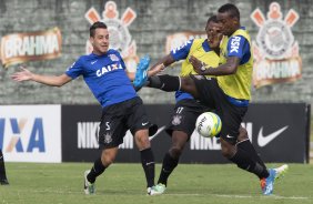 Durante o treino desta manh no CT Joaquim Grava, zona leste de So Paulo. O prximo jogo da equipe ser dia 19/01, contra a Portuguesa, no estdio do Caninde, jogo vlido pela primeira rodada do Campeonato Paulista 2014