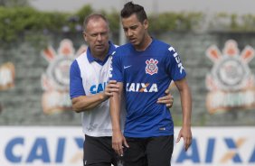 Durante o treino desta manh no CT Joaquim Grava, zona leste de So Paulo. O prximo jogo da equipe ser dia 19/01, contra a Portuguesa, no estdio do Caninde, jogo vlido pela primeira rodada do Campeonato Paulista 2014