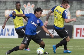 Durante o treino desta manh no CT Joaquim Grava, zona leste de So Paulo. O prximo jogo da equipe ser dia 19/01, contra a Portuguesa, no estdio do Caninde, jogo vlido pela primeira rodada do Campeonato Paulista 2014