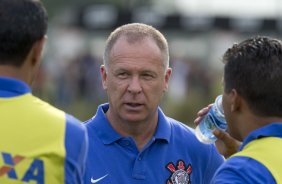 Durante o jogo treino contra o Red Bull esta tarde no CT Joaquim Grava, zona leste de So Paulo. O prximo jogo da equipe ser dia 19/01, contra a Portuguesa, no estdio do Caninde, jogo vlido pela primeira rodada do Campeonato Paulista 2014