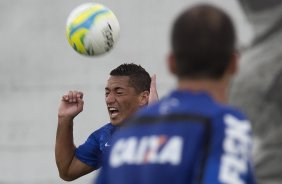 Durante o jogo treino contra o Red Bull esta tarde no CT Joaquim Grava, zona leste de So Paulo. O prximo jogo da equipe ser dia 19/01, contra a Portuguesa, no estdio do Caninde, jogo vlido pela primeira rodada do Campeonato Paulista 2014