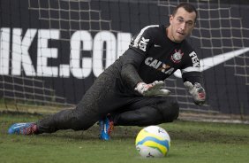 Durante o treino desta tarde no CT Joaquim Grava, zona leste de So Paulo. O prximo jogo da equipe ser amanh, sbado, dia 25/01, contra o So Bernardo, no estdio do Pacaembu, jogo vlido pela terceira rodada do Campeonato Paulista 2014