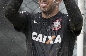 Durante o treino desta tarde no CT Joaquim Grava, zona leste de So Paulo. O prximo jogo da equipe ser amanh, sbado, dia 25/01, contra o So Bernardo, no estdio do Pacaembu, jogo vlido pela terceira rodada do Campeonato Paulista 2014