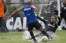 Durante o treino desta tarde no CT Joaquim Grava, zona leste de So Paulo. O prximo jogo da equipe ser amanh, sbado, dia 25/01, contra o So Bernardo, no estdio do Pacaembu, jogo vlido pela terceira rodada do Campeonato Paulista 2014