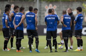 Durante o treino desta tarde no CT Joaquim Grava, zona leste de So Paulo. O prximo jogo da equipe ser amanh, sbado, dia 25/01, contra o So Bernardo, no estdio do Pacaembu, jogo vlido pela terceira rodada do Campeonato Paulista 2014