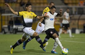 Durante a partida entre Corinthians x So Bernardo, realizada esta noite no estdio do Pacaembu, vlida pela 3 rodada do Campeonato Paulista de 2014