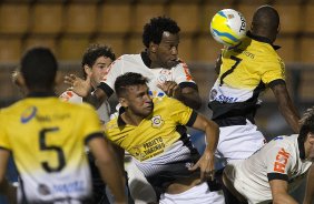 Durante a partida entre Corinthians x So Bernardo, realizada esta noite no estdio do Pacaembu, vlida pela 3 rodada do Campeonato Paulista de 2014