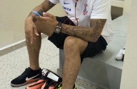 Nos vestiários antes da partida entre Corinthians x São Bernardo, realizada esta noite no estádio do Pacaembu, válida pela 3ª rodada do Campeonato Paulista de 2014