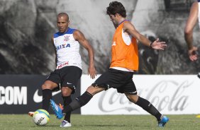 Durante o treino desta tarde no CT Joaquim Grava, zona leste de So Paulo. O prximo jogo da equipe ser domingo, contra a Ponte Preta, no estdio Moiss Lucarelli, em Campinas, jogo vlido pela quinta rodada do Campeonato Paulista 2014