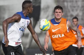 Durante o treino desta tarde no CT Joaquim Grava, zona leste de So Paulo. O prximo jogo da equipe ser domingo, contra a Ponte Preta, no estdio Moiss Lucarelli, em Campinas, jogo vlido pela quinta rodada do Campeonato Paulista 2014