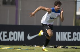 Durante o treino desta tarde no CT Joaquim Grava, zona leste de So Paulo. O prximo jogo da equipe ser domingo, contra a Ponte Preta, no estdio Moiss Lucarelli, em Campinas, jogo vlido pela quinta rodada do Campeonato Paulista 2014
