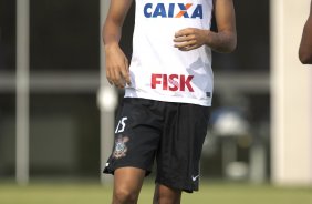 Durante o treino desta tarde no CT Joaquim Grava, zona leste de So Paulo. O prximo jogo da equipe ser domingo, contra a Ponte Preta, no estdio Moiss Lucarelli, em Campinas, jogo vlido pela quinta rodada do Campeonato Paulista 2014
