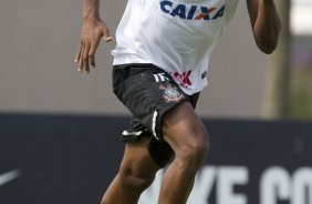 Durante o treino desta tarde no CT Joaquim Grava, zona leste de So Paulo. O prximo jogo da equipe ser domingo, contra a Ponte Preta, no estdio Moiss Lucarelli, em Campinas, jogo vlido pela quinta rodada do Campeonato Paulista 2014