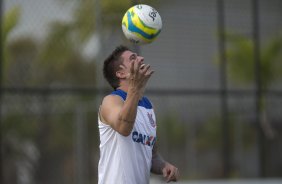 Durante o treino desta tarde no CT Joaquim Grava, zona leste de So Paulo. O prximo jogo da equipe ser domingo, contra a Ponte Preta, no estdio Moiss Lucarelli, em Campinas, jogo vlido pela quinta rodada do Campeonato Paulista 2014