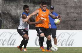 Durante o treino desta tarde no CT Joaquim Grava, zona leste de So Paulo. O prximo jogo da equipe ser domingo, contra a Ponte Preta, no estdio Moiss Lucarelli, em Campinas, jogo vlido pela quinta rodada do Campeonato Paulista 2014