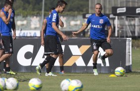 Durante o treino desta manh no CT Joaquim Grava, zona leste de So Paulo. O prximo jogo da equipe ser domingo, contra a Ponte Preta, no estdio Moiss Lucarelli, em Campinas, jogo vlido pela quinta rodada do Campeonato Paulista 2014