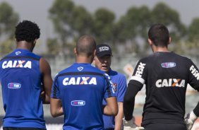 Durante o treino desta manh no CT Joaquim Grava, zona leste de So Paulo. O prximo jogo da equipe ser domingo, contra a Ponte Preta, no estdio Moiss Lucarelli, em Campinas, jogo vlido pela quinta rodada do Campeonato Paulista 2014