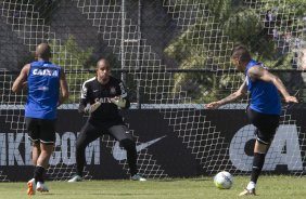 Durante o treino desta manh no CT Joaquim Grava, zona leste de So Paulo. O prximo jogo da equipe ser domingo, contra a Ponte Preta, no estdio Moiss Lucarelli, em Campinas, jogo vlido pela quinta rodada do Campeonato Paulista 2014