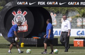 Durante o treino desta manh no CT Joaquim Grava, zona leste de So Paulo. O prximo jogo da equipe ser domingo, contra a Ponte Preta, no estdio Moiss Lucarelli, em Campinas, jogo vlido pela quinta rodada do Campeonato Paulista 2014