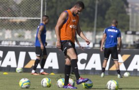 Durante o treino desta manh no CT Joaquim Grava, zona leste de So Paulo. O prximo jogo da equipe ser domingo, contra a Ponte Preta, no estdio Moiss Lucarelli, em Campinas, jogo vlido pela quinta rodada do Campeonato Paulista 2014