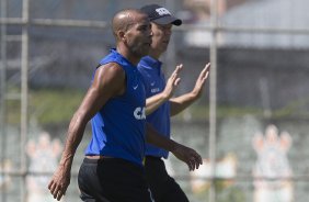 Durante o treino desta manh no CT Joaquim Grava, zona leste de So Paulo. O prximo jogo da equipe ser domingo, contra a Ponte Preta, no estdio Moiss Lucarelli, em Campinas, jogo vlido pela quinta rodada do Campeonato Paulista 2014