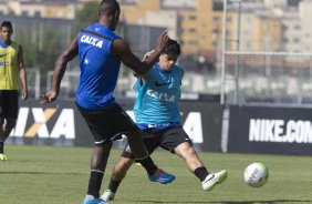 Durante o treino desta manh no CT Joaquim Grava, zona leste de So Paulo. O prximo jogo da equipe ser domingo, contra a Ponte Preta, no estdio Moiss Lucarelli, em Campinas, jogo vlido pela quinta rodada do Campeonato Paulista 2014
