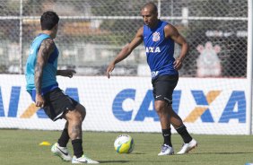 Durante o treino desta manh no CT Joaquim Grava, zona leste de So Paulo. O prximo jogo da equipe ser domingo, contra a Ponte Preta, no estdio Moiss Lucarelli, em Campinas, jogo vlido pela quinta rodada do Campeonato Paulista 2014