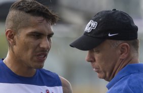 Durante o treino desta tarde no CT Joaquim Grava, zona leste de So Paulo. O prximo jogo da equipe ser amanh, dia 05/02, quarta-feira, contra o Bragantino, no estdio do Pacaembu, jogo vlido pela 6 rodada do Campeonato Paulista 2014