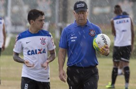 Durante o treino desta tarde no CT Joaquim Grava, zona leste de So Paulo. O prximo jogo da equipe ser amanh, dia 05/02, quarta-feira, contra o Bragantino, no estdio do Pacaembu, jogo vlido pela 6 rodada do Campeonato Paulista 2014