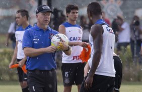 Durante o treino desta tarde no CT Joaquim Grava, zona leste de So Paulo. O prximo jogo da equipe ser amanh, dia 05/02, quarta-feira, contra o Bragantino, no estdio do Pacaembu, jogo vlido pela 6 rodada do Campeonato Paulista 2014