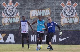 Durante o treino desta tarde no CT Joaquim Grava, zona leste de So Paulo. O prximo jogo da equipe ser amanh, dia 05/02, quarta-feira, contra o Bragantino, no estdio do Pacaembu, jogo vlido pela 6 rodada do Campeonato Paulista 2014