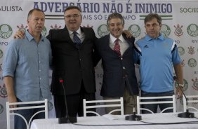 Os presidentes do Corinthians Mario Gobbi, e do Palmeiras, Paulo Nobre, acompanhados dos respectivos treinadores, Mano Menezes e Gilson Kleina, concedem entrevista coletiva no Salao Nobre do Pacaembu, esta manha. O prximo jogo da equipe ser dia 16/02, domingo, contra Palmeiras, no estdio do Pacaembu, vlido pela 8 rodada do Campeonato Paulista 2014