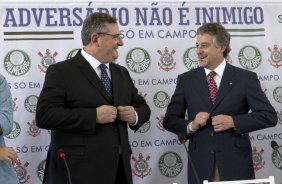 Os presidentes do Corinthians Mario Gobbi, e do Palmeiras, Paulo Nobre, acompanhados dos respectivos treinadores, Mano Menezes e Gilson Kleina, concedem entrevista coletiva no Salao Nobre do Pacaembu, esta manha. O prximo jogo da equipe ser dia 16/02, domingo, contra Palmeiras, no estdio do Pacaembu, vlido pela 8 rodada do Campeonato Paulista 2014