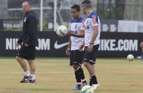 Durante o treino desta manh no CT Joaquim Grava, Parque Ecolgico do Tiete, zona leste da cidade. O prximo jogo da equipe ser amanh, dia 16/02, domingo, contra Palmeiras, no estdio do Pacaembu, vlido pela 8 rodada do Campeonato Paulista 2014