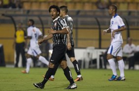 Durante a partida entre Corinthians x Rio Claro, realizada esta noite no estádio do Pacaembu, válida pela 10ª rodada do Campeonato Paulista de 2014