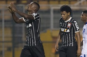 Durante a partida entre Corinthians x Rio Claro, realizada esta noite no estádio do Pacaembu, válida pela 10ª rodada do Campeonato Paulista de 2014
