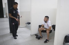 Nos vestiários antes da partida entre Corinthians x Comercial/RP, realizada esta noite no estádio do Pacaembu, válida pela 11ª rodada do Campeonato Paulista de 2014