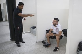 Nos vestirios antes da partida entre Corinthians x Comercial/RP, realizada esta noite no estdio do Pacaembu, vlida pela 11 rodada do Campeonato Paulista de 2014