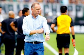 O tcnico Mano Menezes do Corinthians durante partida vlida pelo Paulista 09/03/2014 Rodrigo coca/Fotoena