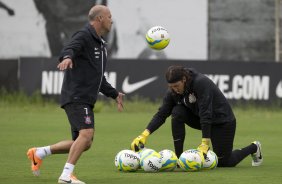 Durante o treino desta tarde no CT Joaquim Grava, Parque Ecolgico do Tiete, zona leste de So Paulo. O prximo jogo da equipe ser domingo, dia 16/03, contra a Penapolense, no estdio Tenente Carrio, vlido pela 14 rodada do Campeonato Paulista 2014