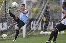 Durante o treino desta tarde no CT Joaquim Grava, Parque Ecolgico do Tiete, zona leste de So Paulo. O prximo jogo da equipe ser domingo, dia 16/03, contra a Penapolense, no estdio Tenente Carrio, vlido pela 14 rodada do Campeonato Paulista 2014