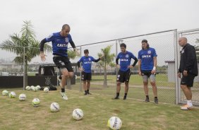 Durante o treino desta manh no CT Joaquim Grava, Parque Ecolgico do Tiete, zona leste de So Paulo. O prximo jogo da equipe ser domingo, dia 16/03, contra a Penapolense, no estdio Tenente Carrio, vlido pela 14 rodada do Campeonato Paulista 2014