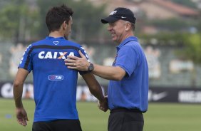 Durante o treino desta manh no CT Joaquim Grava, Parque Ecolgico do Tiete, zona leste de So Paulo. O prximo jogo da equipe ser domingo, dia 16/03, contra a Penapolense, no estdio Tenente Carrio, vlido pela 14 rodada do Campeonato Paulista 2014